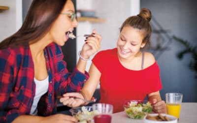 Cómo hacer que tu hijo adolescente coma de todo